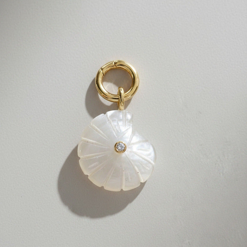 Luna Mare Shell Pendant | White Quartz