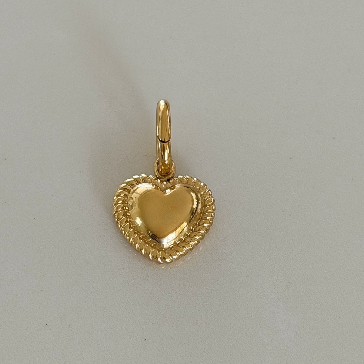 Puffy Heart Medallion | Mini