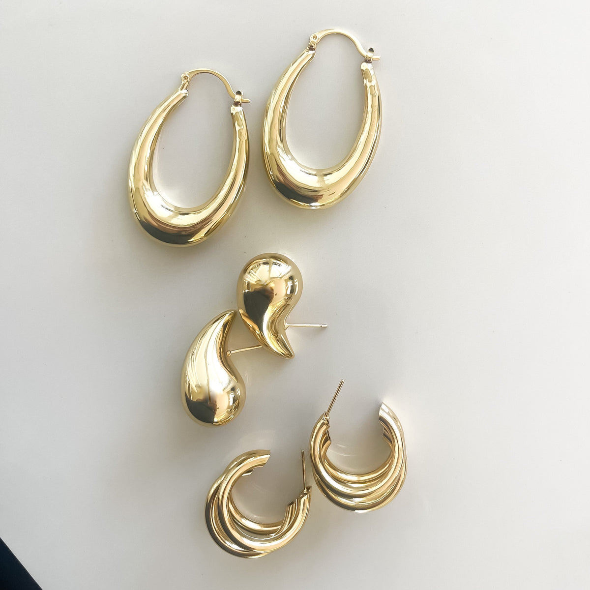 Kaia Oval Hoop Earrings